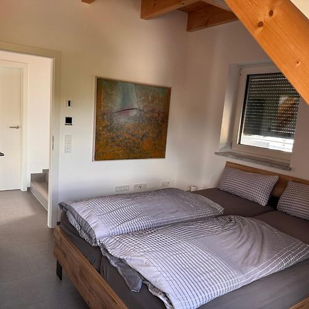 Moderne Ferienunterkunft/Wohnung Burgthann Exterior foto